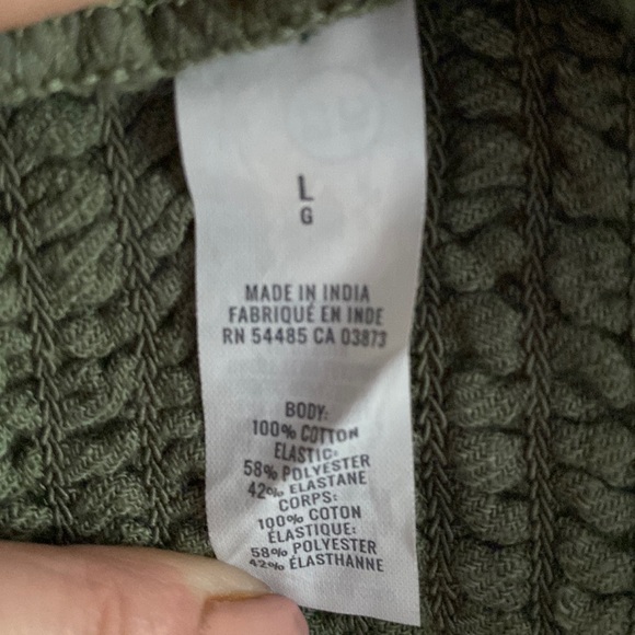 AERIE tie front cami crop knit smocked olive green cotton linen-look - Picture 2 of 3